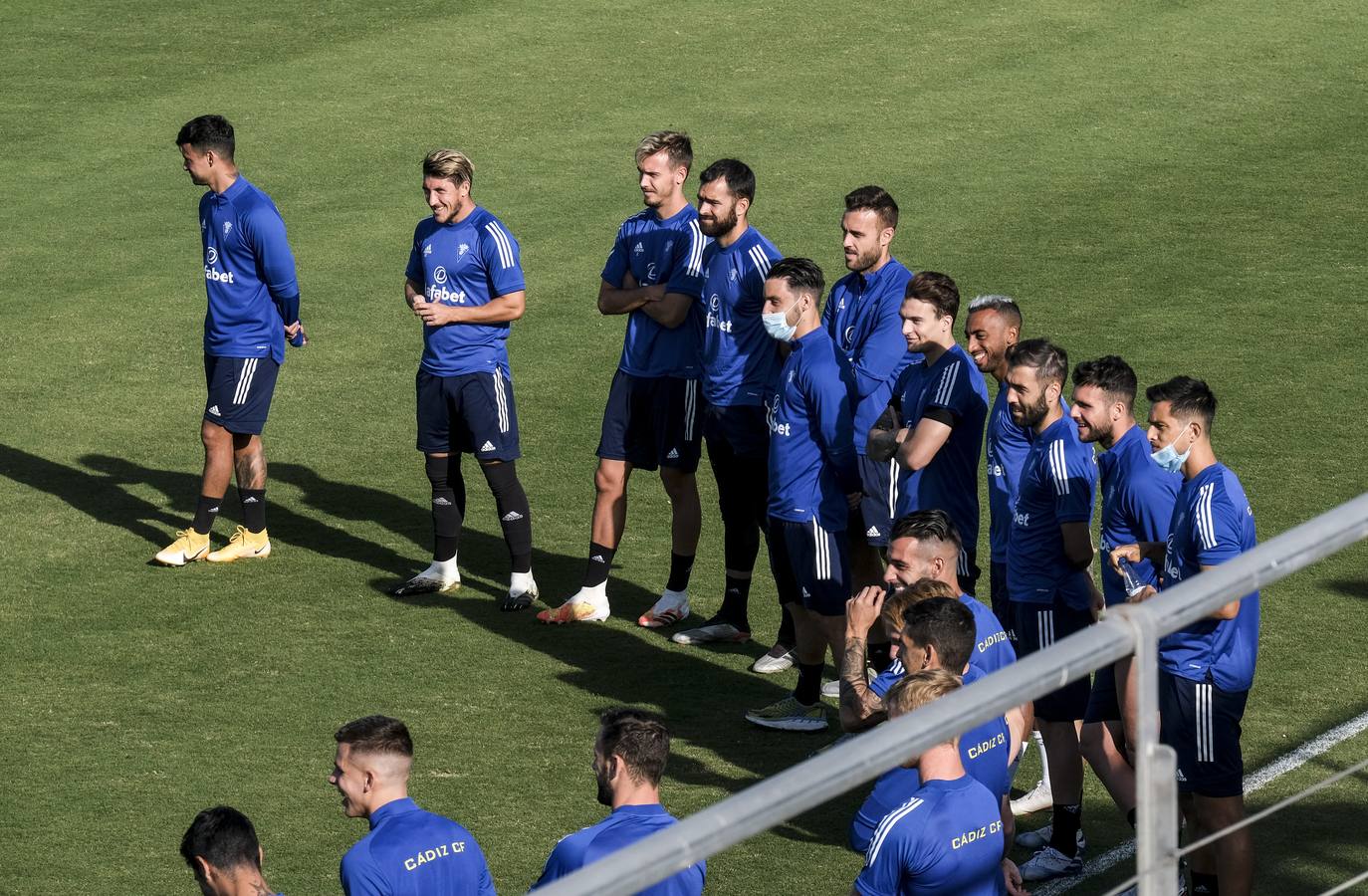 Fotos: Las nuevas caras del Cádiz CF de Primera en entrenamiento