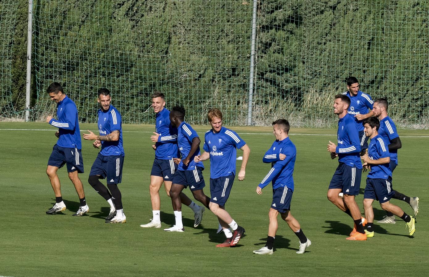 Fotos: Las nuevas caras del Cádiz CF de Primera en entrenamiento