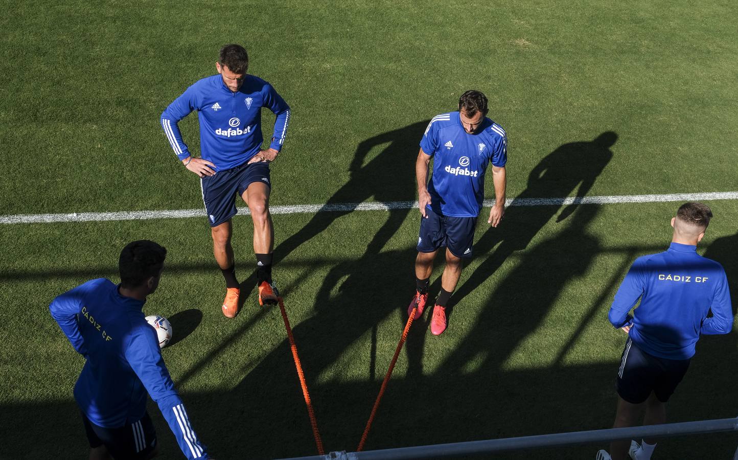 Fotos: Las nuevas caras del Cádiz CF de Primera en entrenamiento