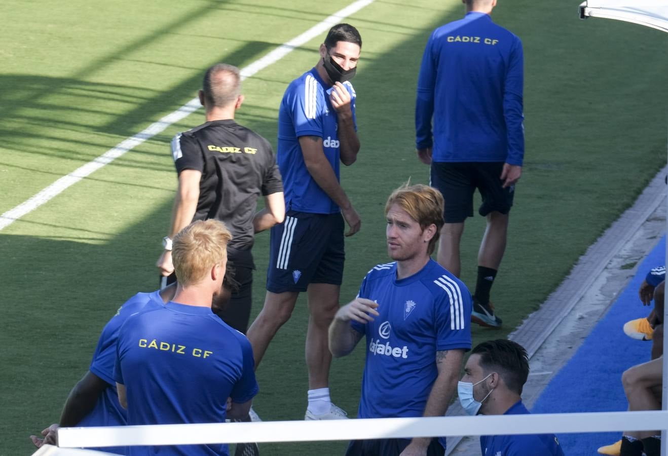 Fotos: Las nuevas caras del Cádiz CF de Primera en entrenamiento