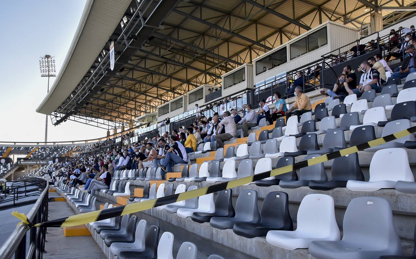 La derrota del Córdoba CF en Badajoz, en imágenes