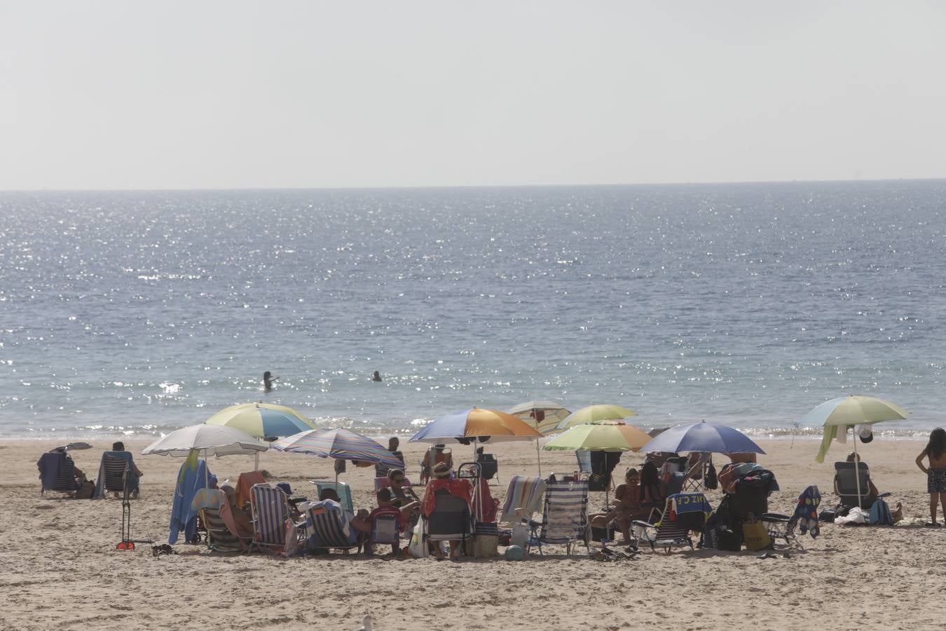 Ambiente en Cádiz en el puente del Pilar