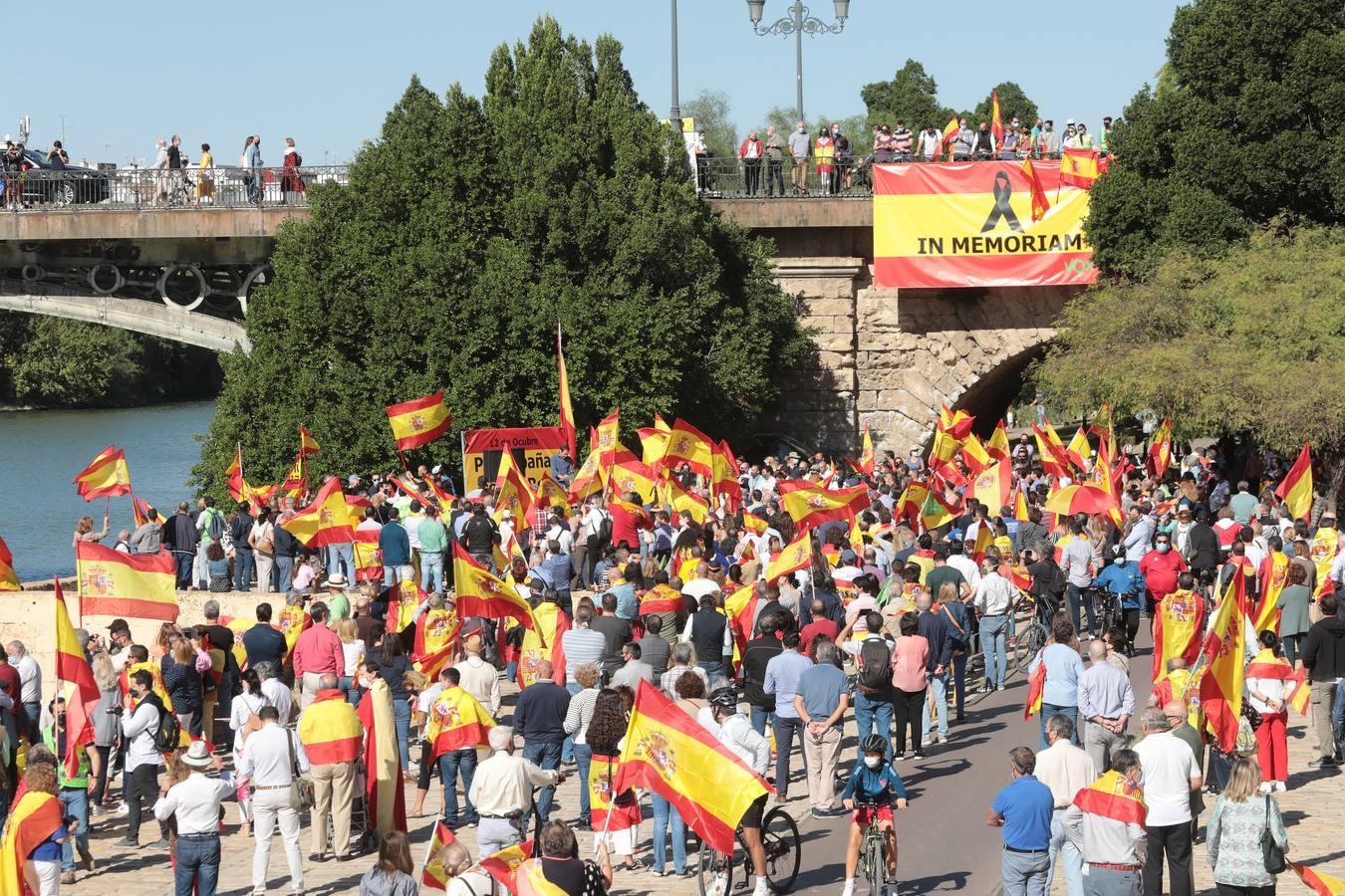 En imágenes, el acto convocado este lunes por Vox en Sevilla