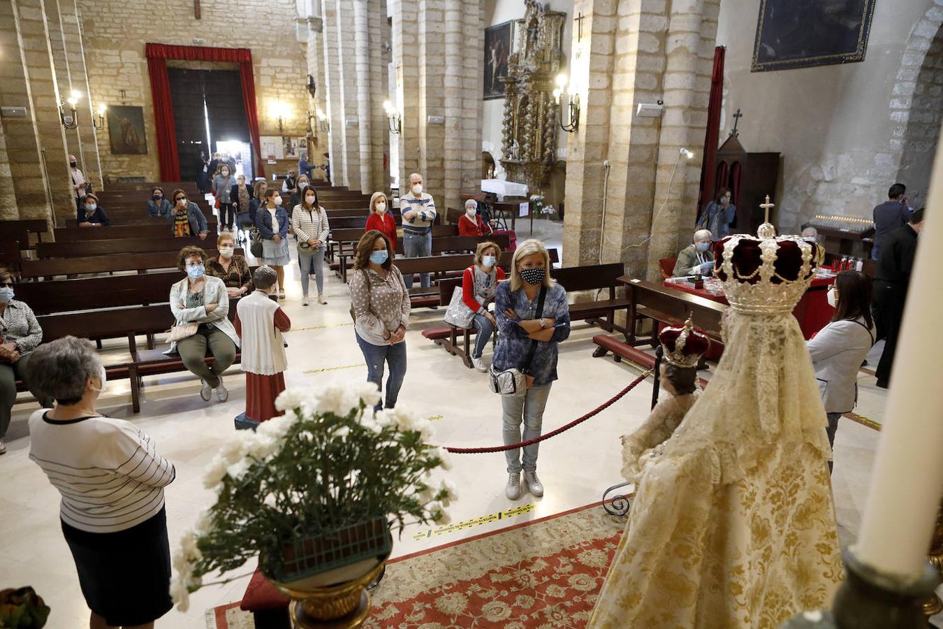 La visita a la Virgen de los Remedios de Córdoba en martes y 13, en imágenes