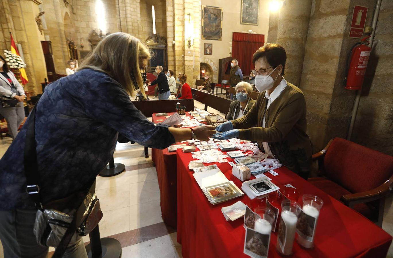 La visita a la Virgen de los Remedios de Córdoba en martes y 13, en imágenes