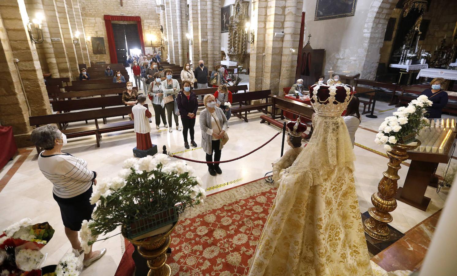 La visita a la Virgen de los Remedios de Córdoba en martes y 13, en imágenes