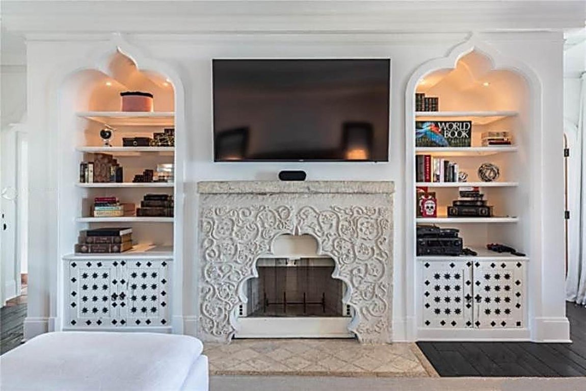 La espectacular mansión de Cher en Miami. La influencia asiática reina hasta en los detalles más insignificantes dotando a la casa de un aire sofisticado y muy personal.