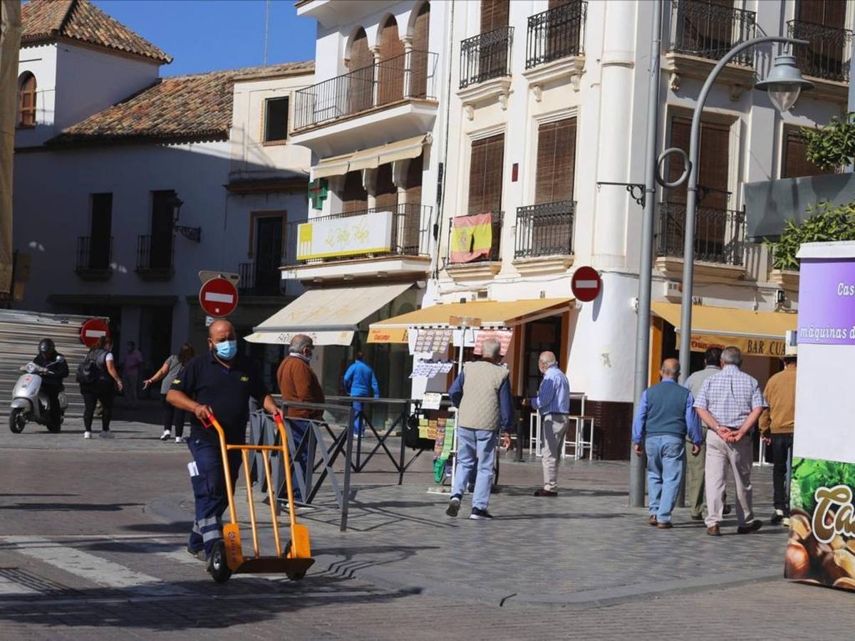 Écija ante el confinamiento: «¿Cómo se ha llegado a esta situación? «Porque no se ponen las mascarillas»