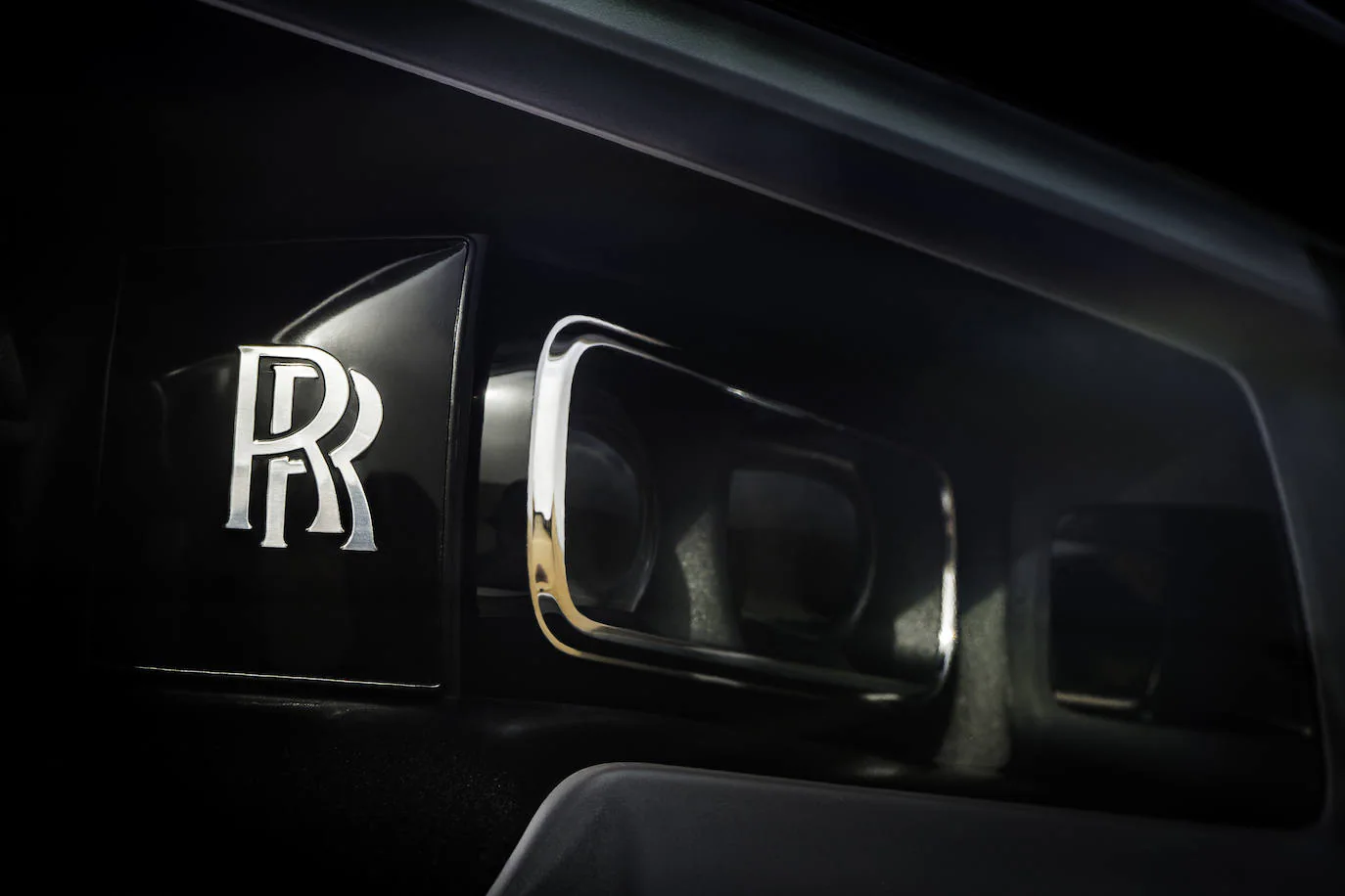 Rolls-Royce Cullinan: de ruta por el desierto