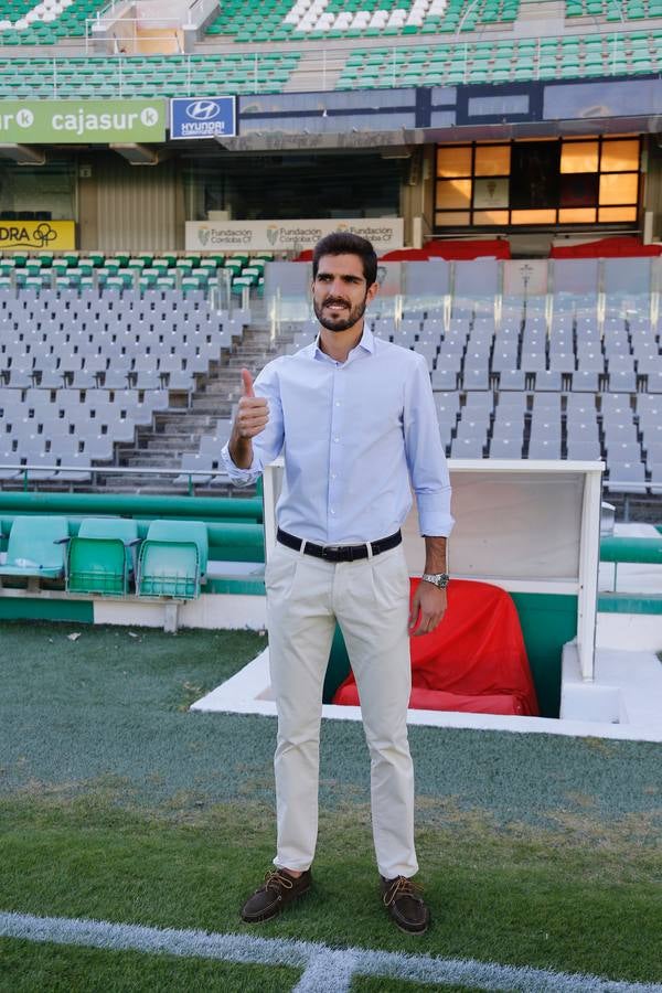 La presentación de Bernardo Cruz en el Córdoba CF, en imágenes