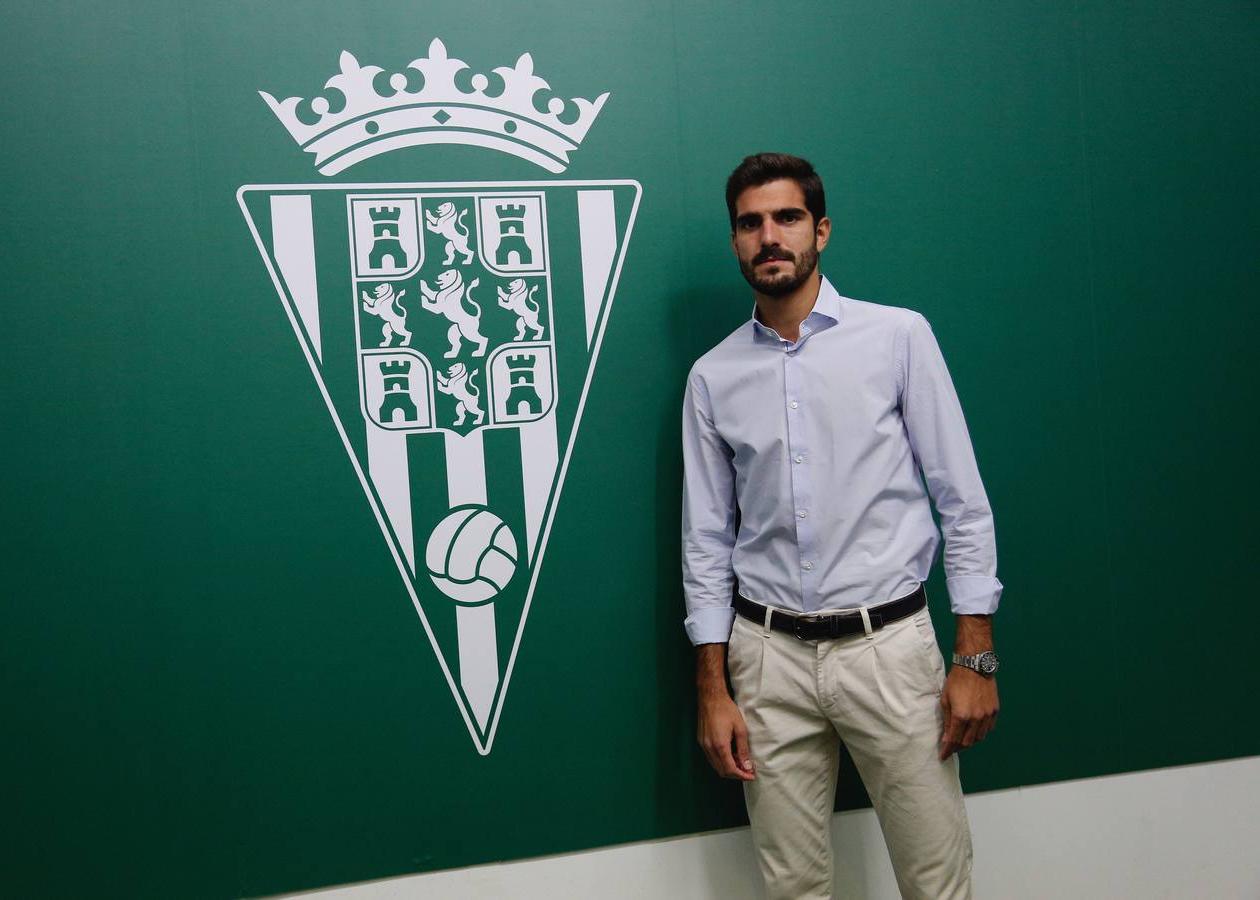 La presentación de Bernardo Cruz en el Córdoba CF, en imágenes