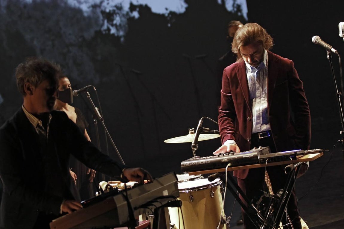 Miguel Martín, listo para abrir la temporada del Teatro Central con el estreno de «Árbol»