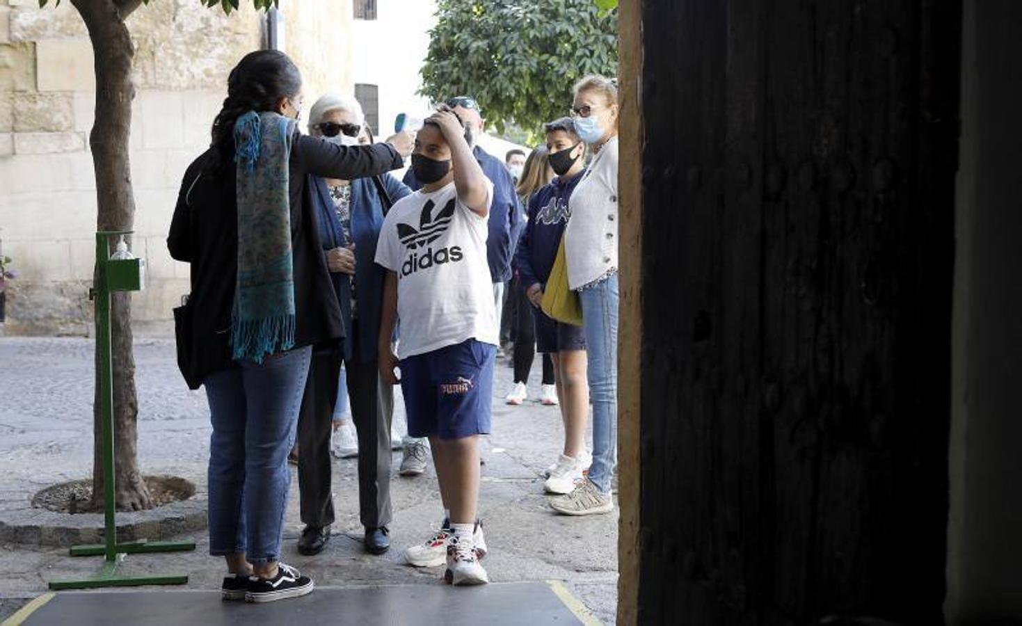 Los patios de San Basilio de Córdoba, en imágenes