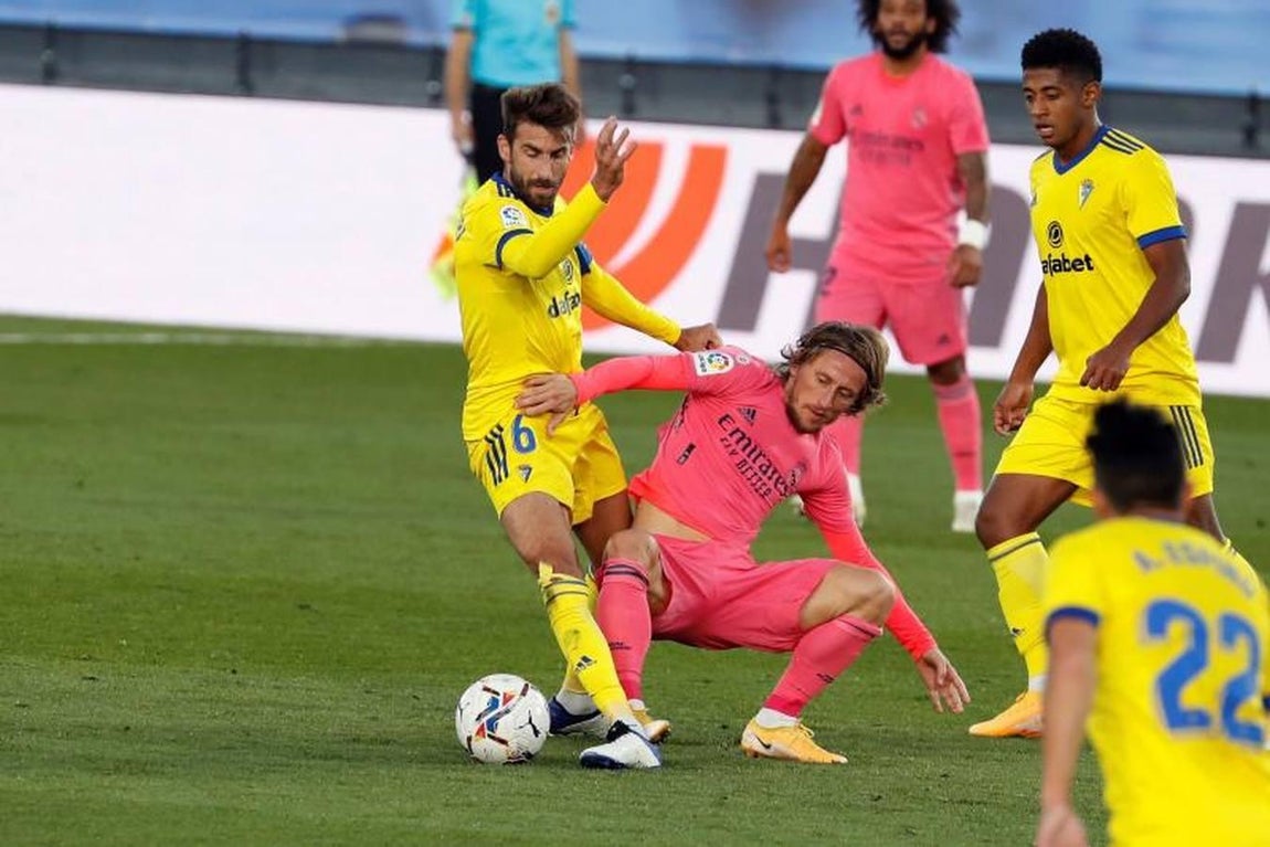 FOTOS: Las mejores imágenes de la victoria del Cádiz CF al Real Madrid