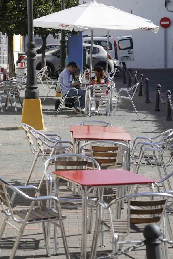 En imágenes, Almodóvar del Río recupera la movilidad pero ajusta la hostelería