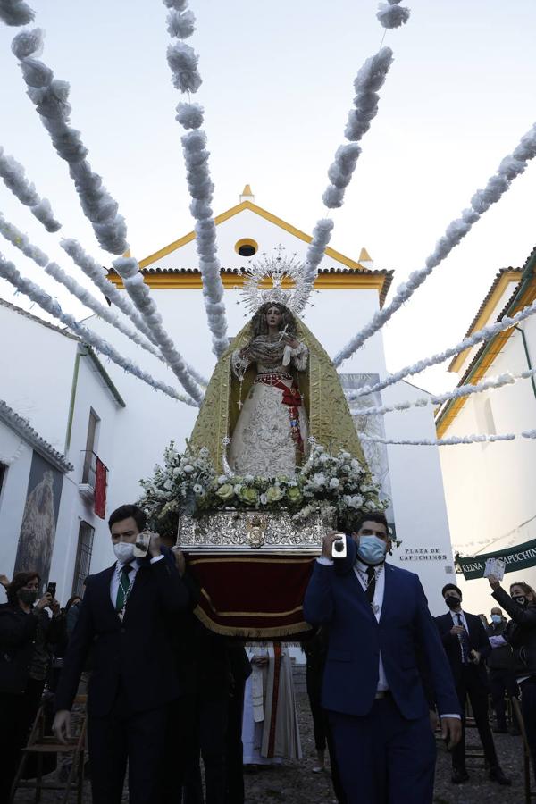 El rosario de la Virgen de la Paz y Esperanza de Córdoba, en imágenes