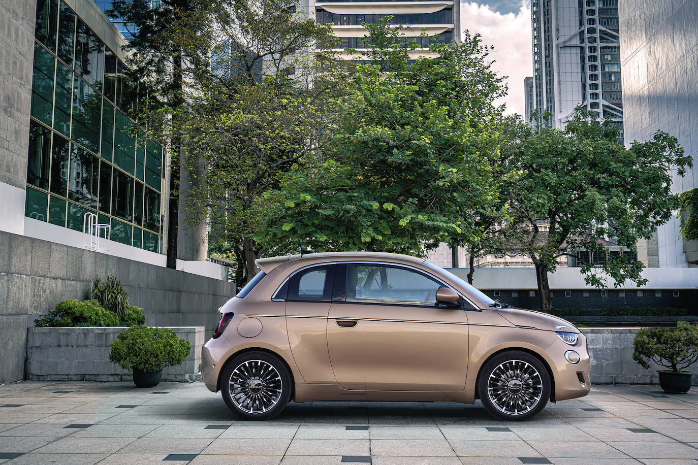 Fotogalería: Nuevo Fiat 500, con carrocería de 5 puertas y versión eléctrica