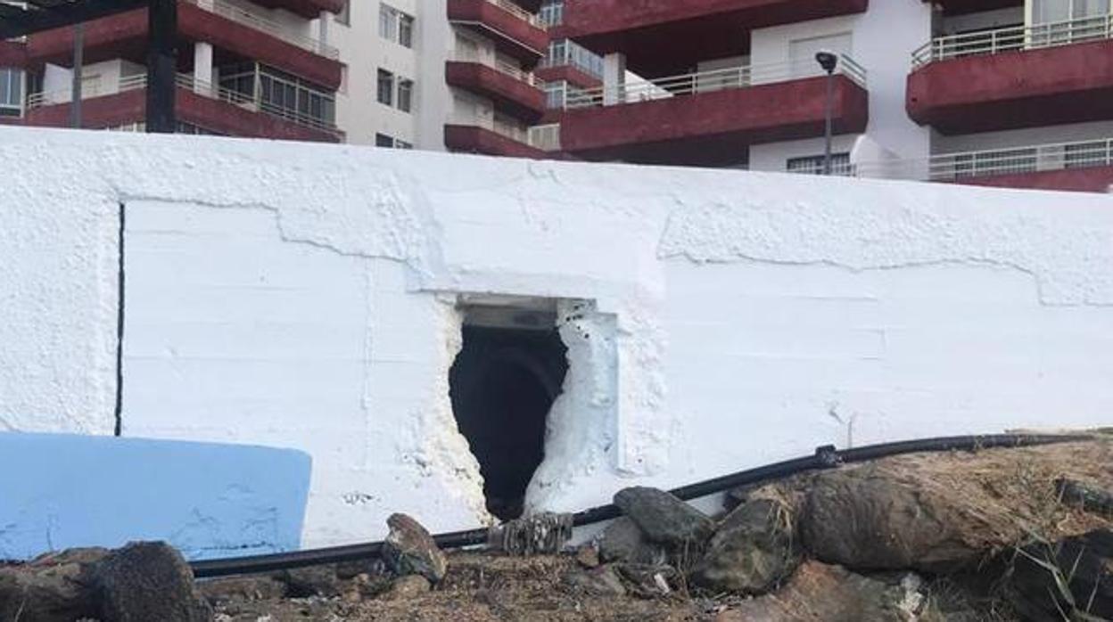 En imágenes, restos fecales en el paseo y playa de Matalascañas