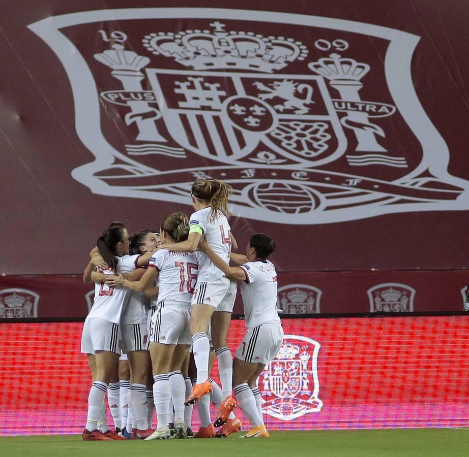 Las mejores imágenes del partido entre las selecciones femeninas de España y República Checa