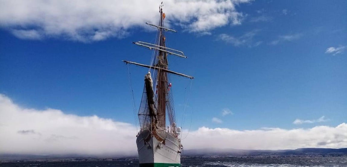 En imágenes: Así ha sido el cruce del Estrecho de Magallanes del buque escuela Juan Sebastián de Elcano