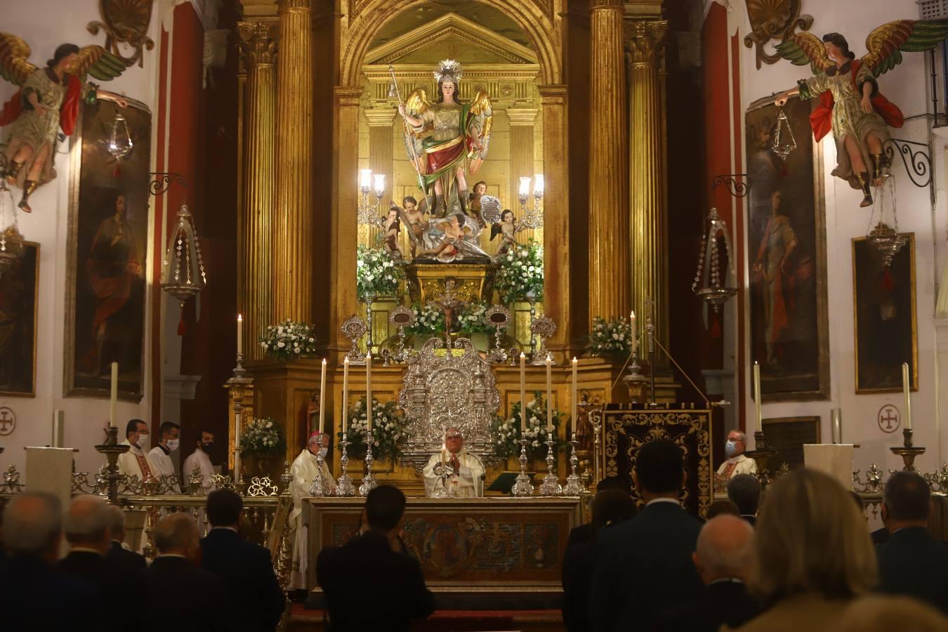 La misa en honor a San Rafael en Córdoba, en imágenes