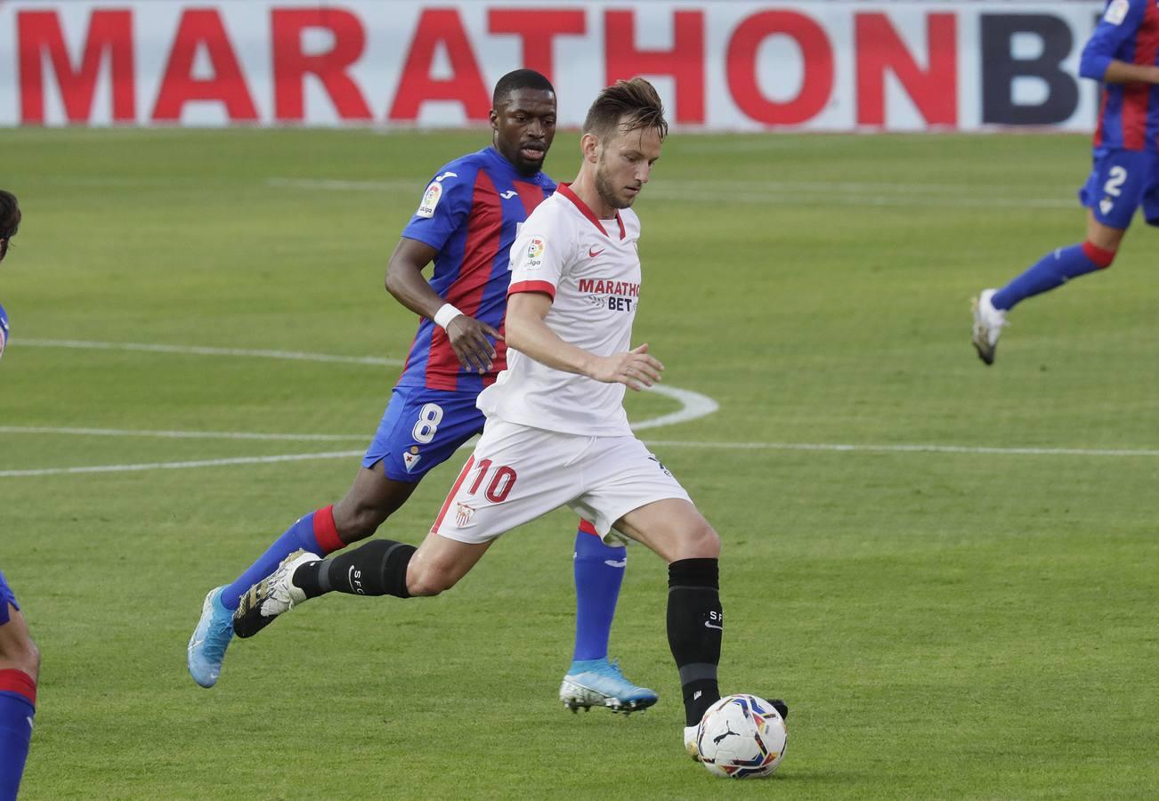 En imágenes, el partido entre Sevilla F.C. y el Eibar