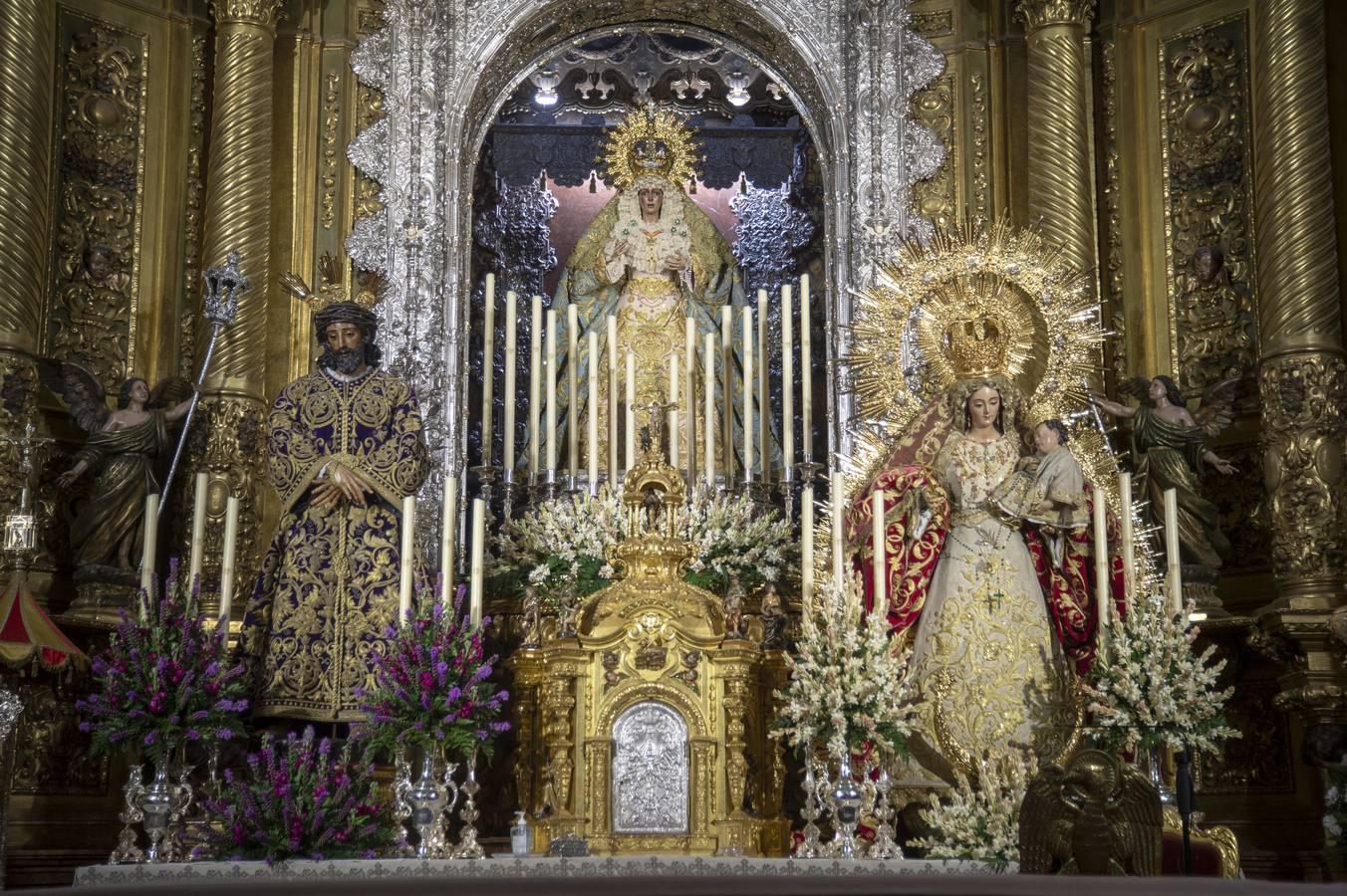 El altar de la función principal de instituto de la Macarena