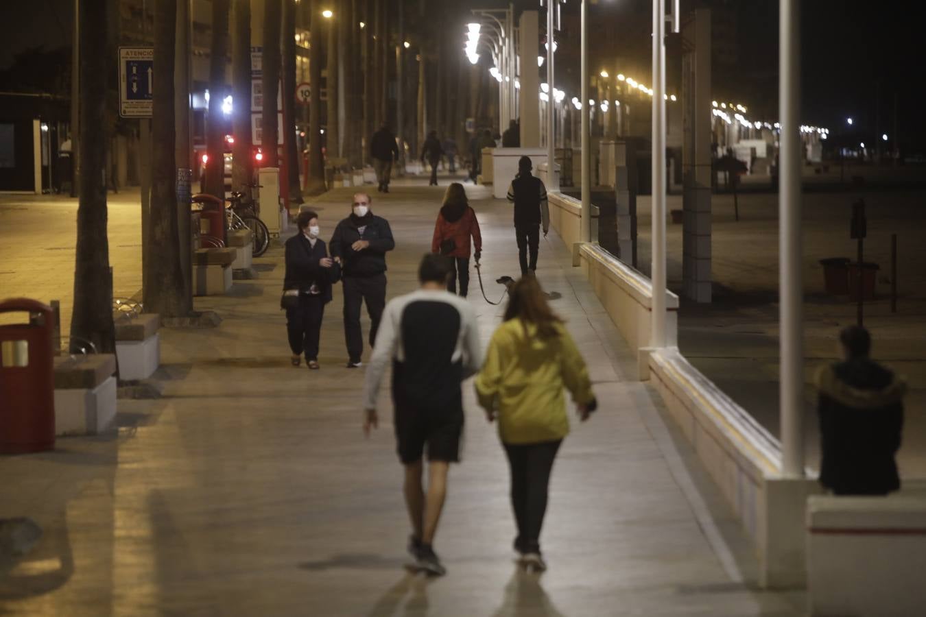 FOTOS: Cádiz, antes de la entrada en vigor del toque de queda