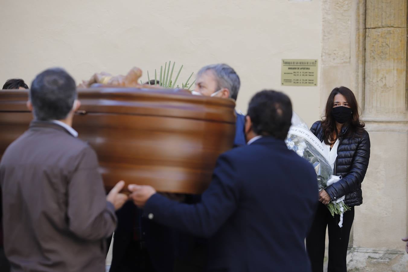 La misa por la muerte de José Morilla, en imágenes