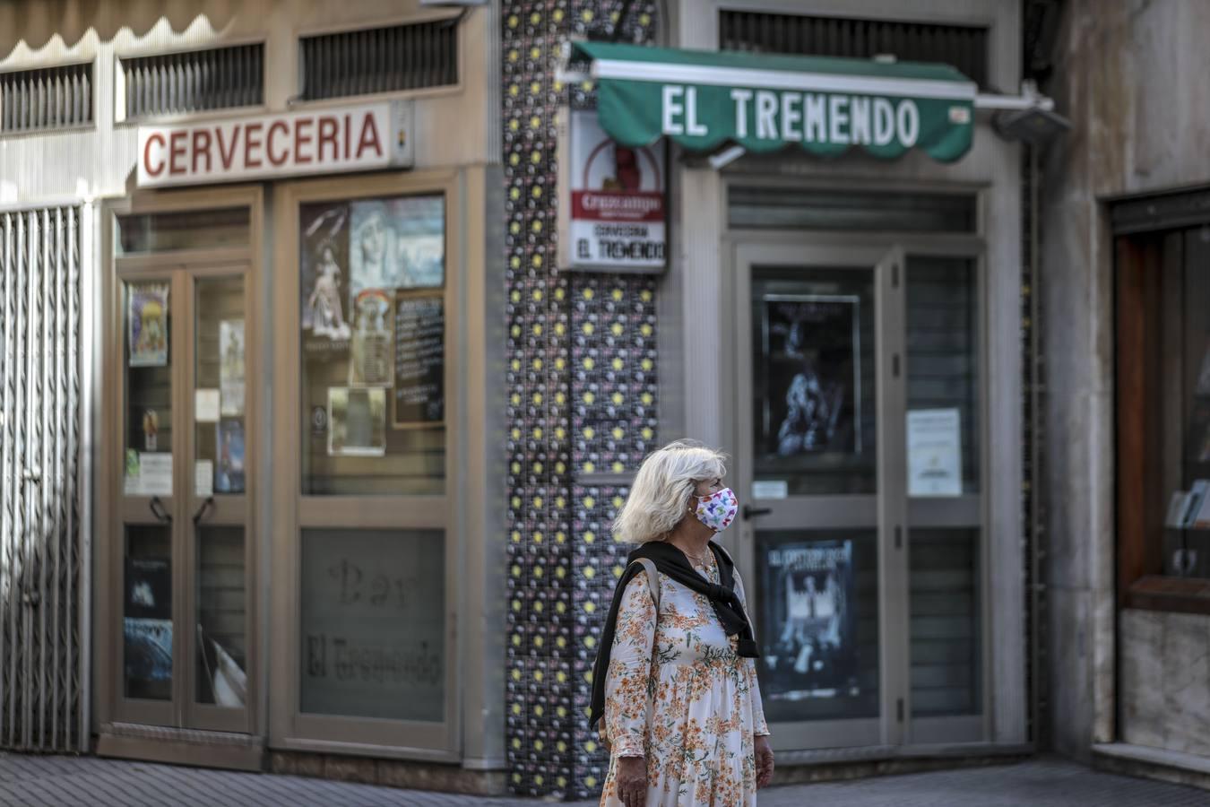 Así viven las nuevas restricciones los bares tradicionales de Sevilla