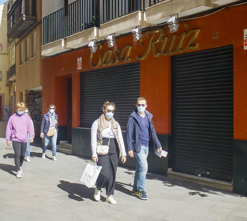 Así viven las nuevas restricciones los bares tradicionales de Sevilla