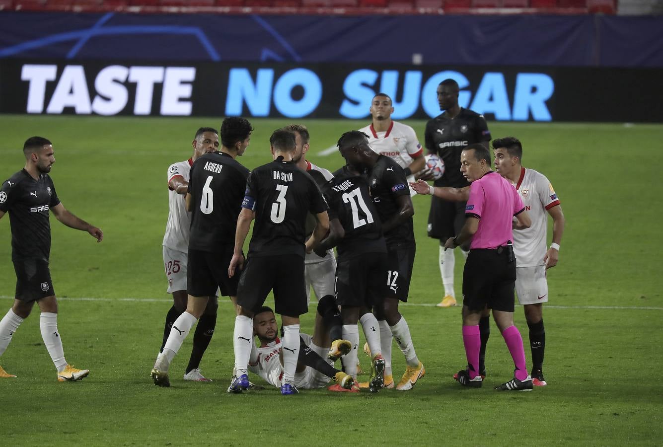 Las mejores imágenes del partido Sevilla F. C. - Rennes