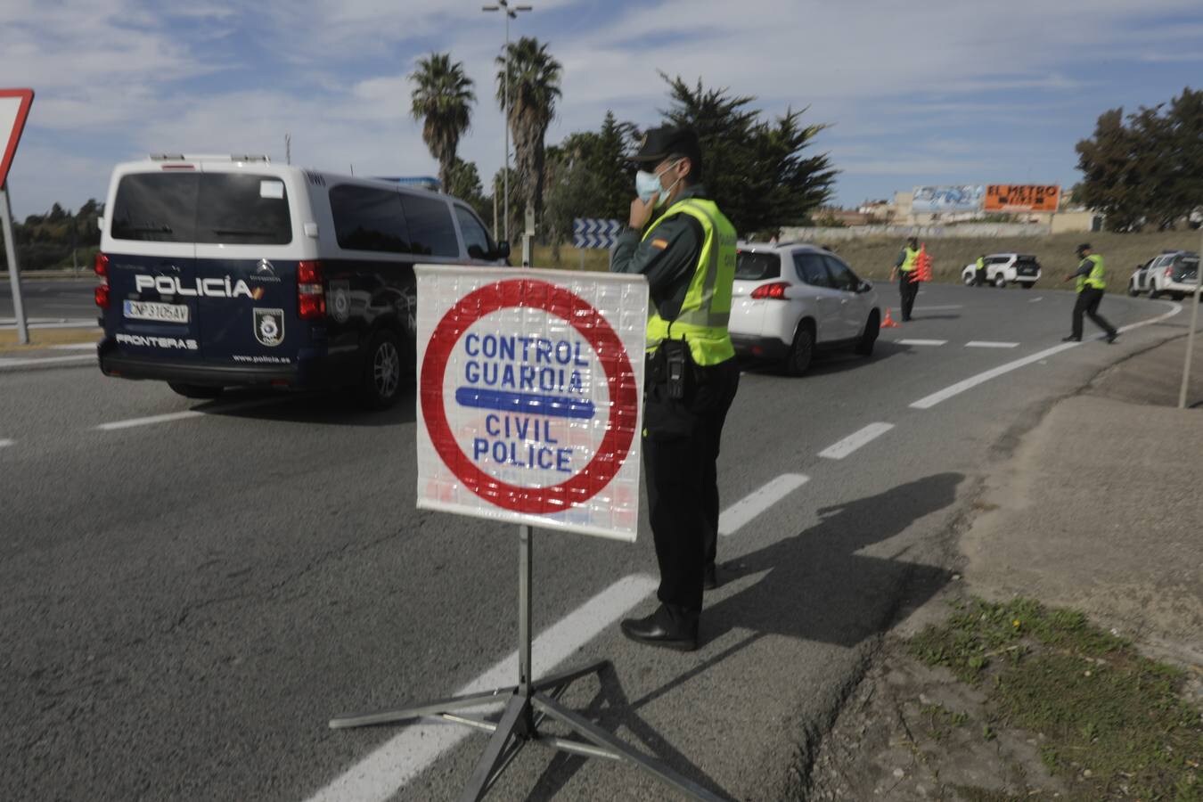 VÍDEO: Los controles policiales se multiplican en la provincia de Cádiz