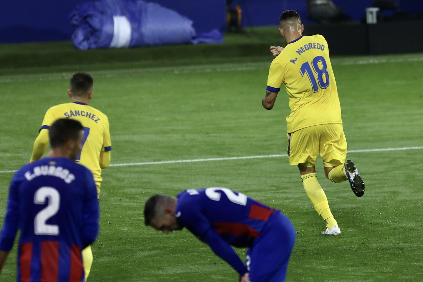 FOTOS: Las mejores imágenes del Eibar - Cádiz