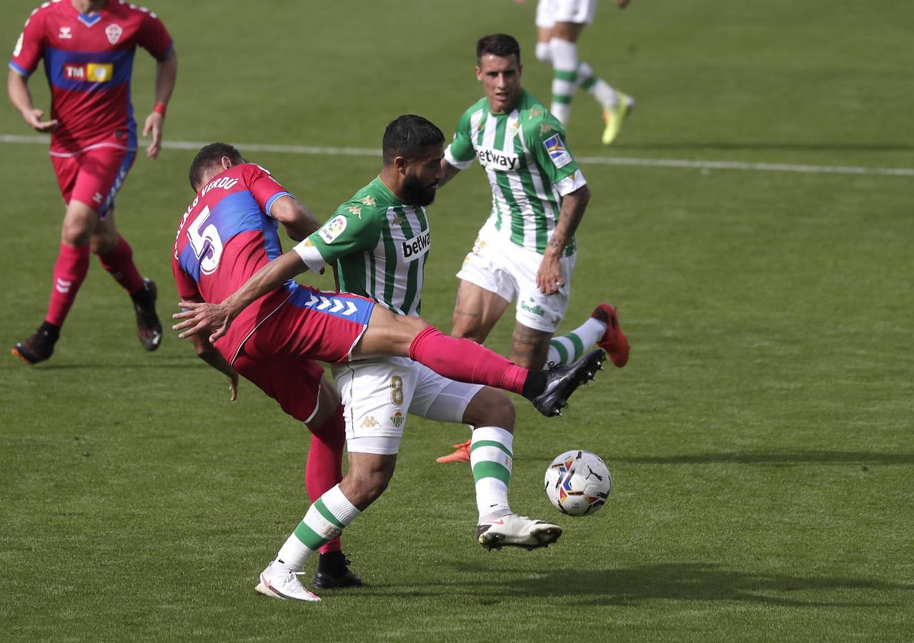 En imágenes, la victoria del Betis sobre el Elche