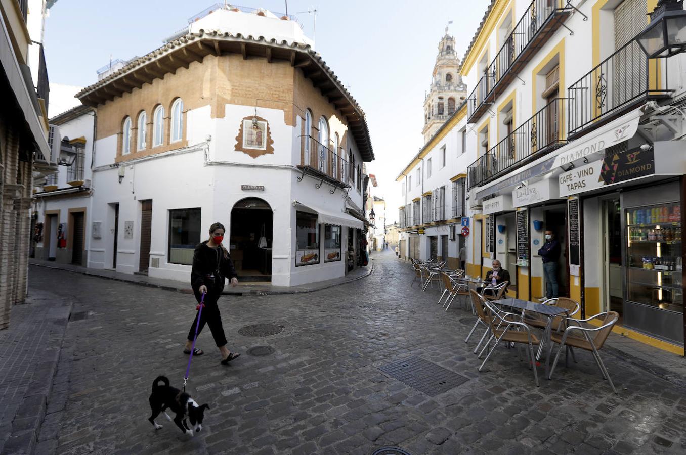 El poco ambiente de Córdoba en el puente de Todos los Santos, en imágenes