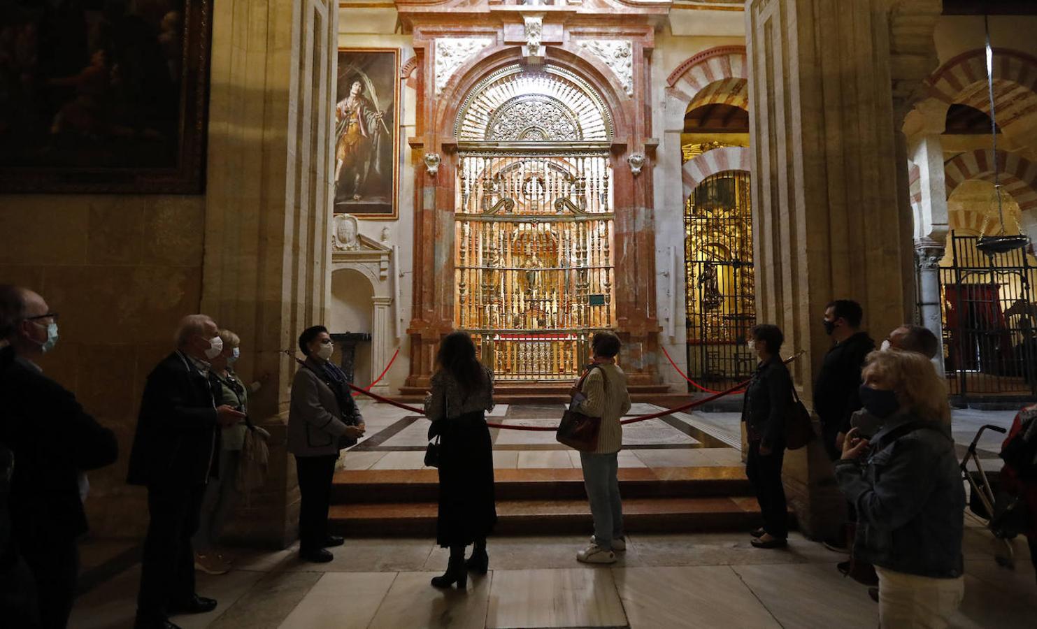 La ruta por las tumbas de la Mezquita-Catedral de Córdoba, en imágenes