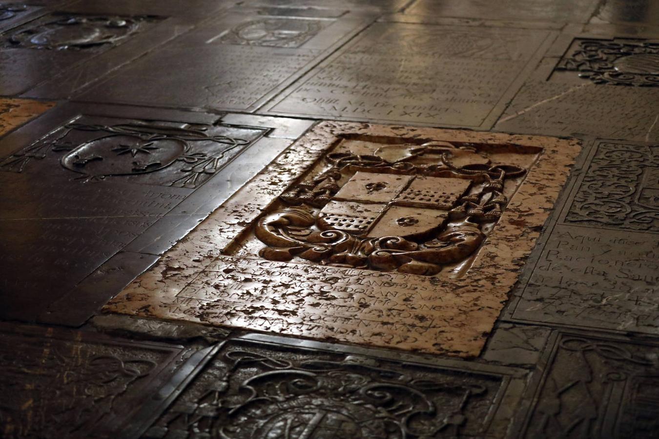 La ruta por las tumbas de la Mezquita-Catedral de Córdoba, en imágenes