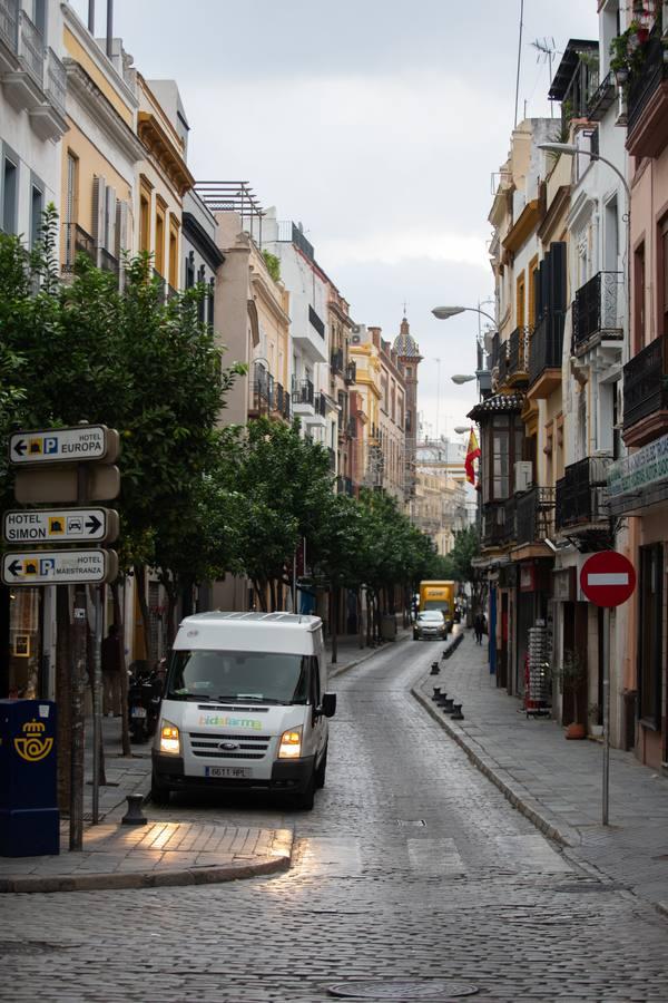 Sevilla se queda vacía incluso antes del toque de queda