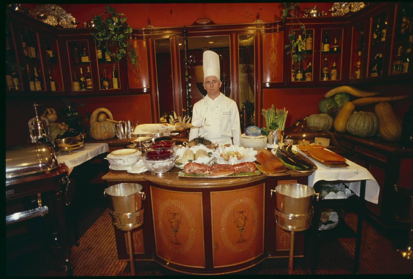 Con el chef Benjamín Urdiain, el restaurante consiguió en 1987 su primera estrella Michelin. 