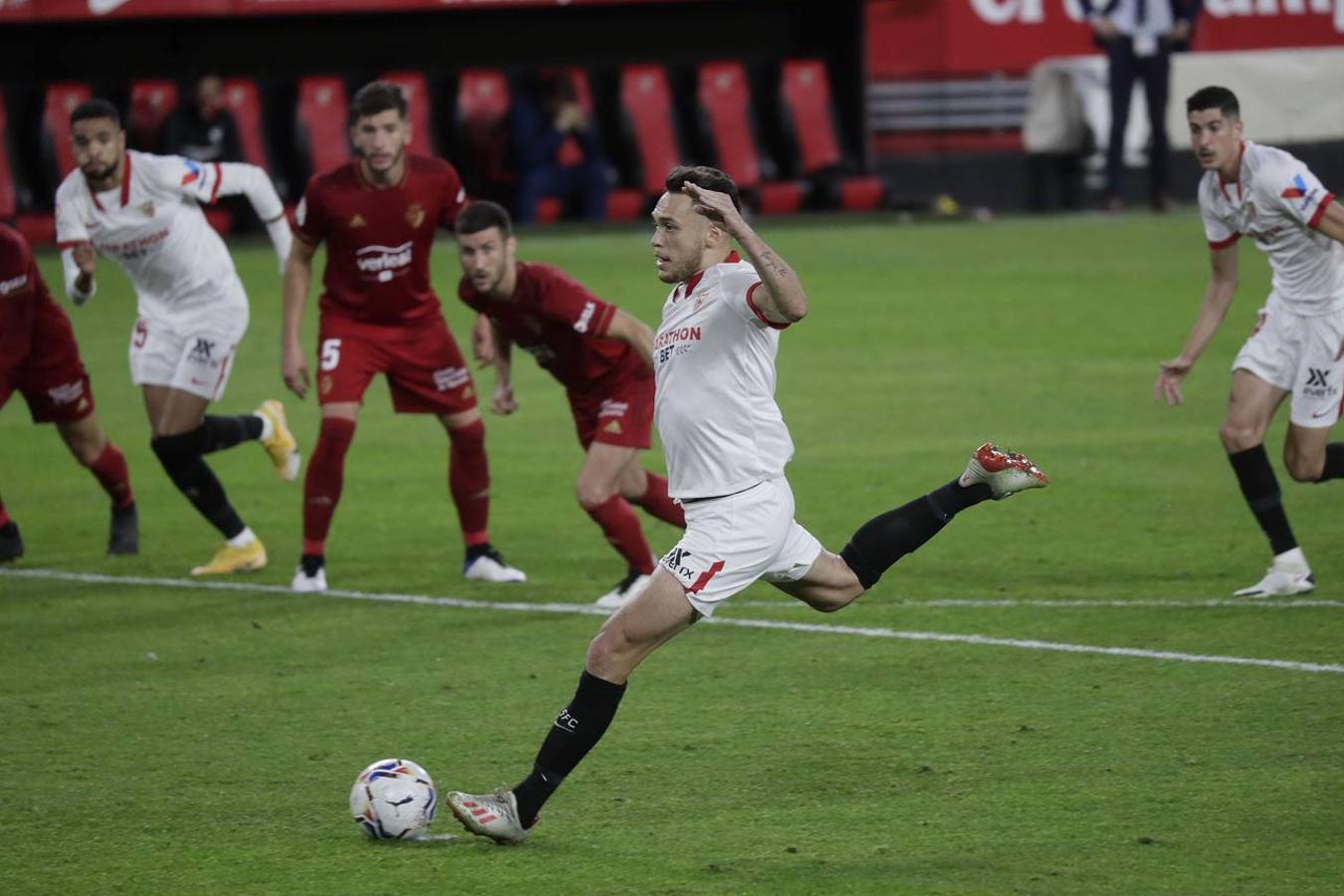 Las mejores imágenes del encuentro entre el Sevilla F.C. y el Osasuna