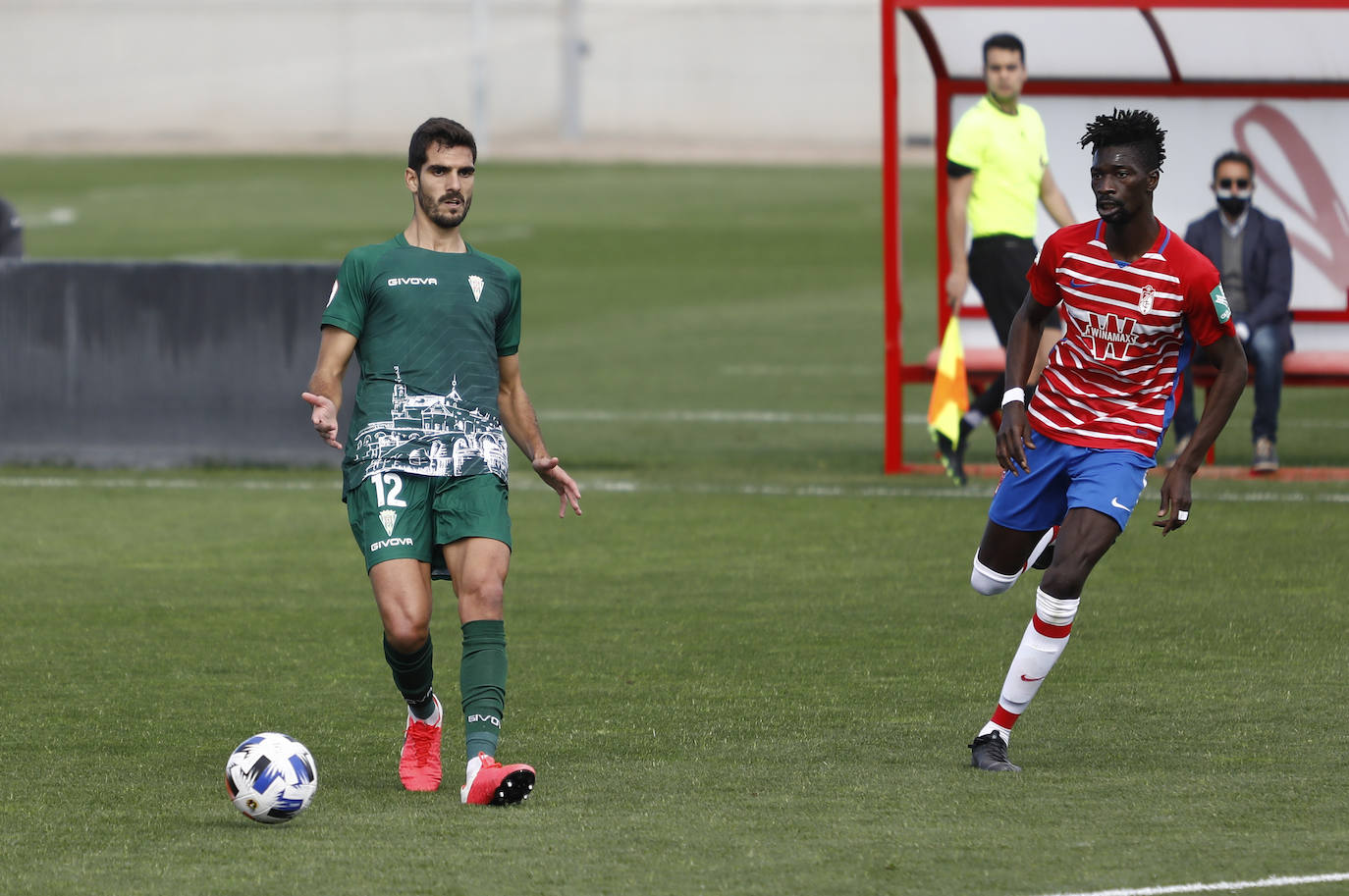 El Recreativo Granada-Córdoba CF, en imágenes