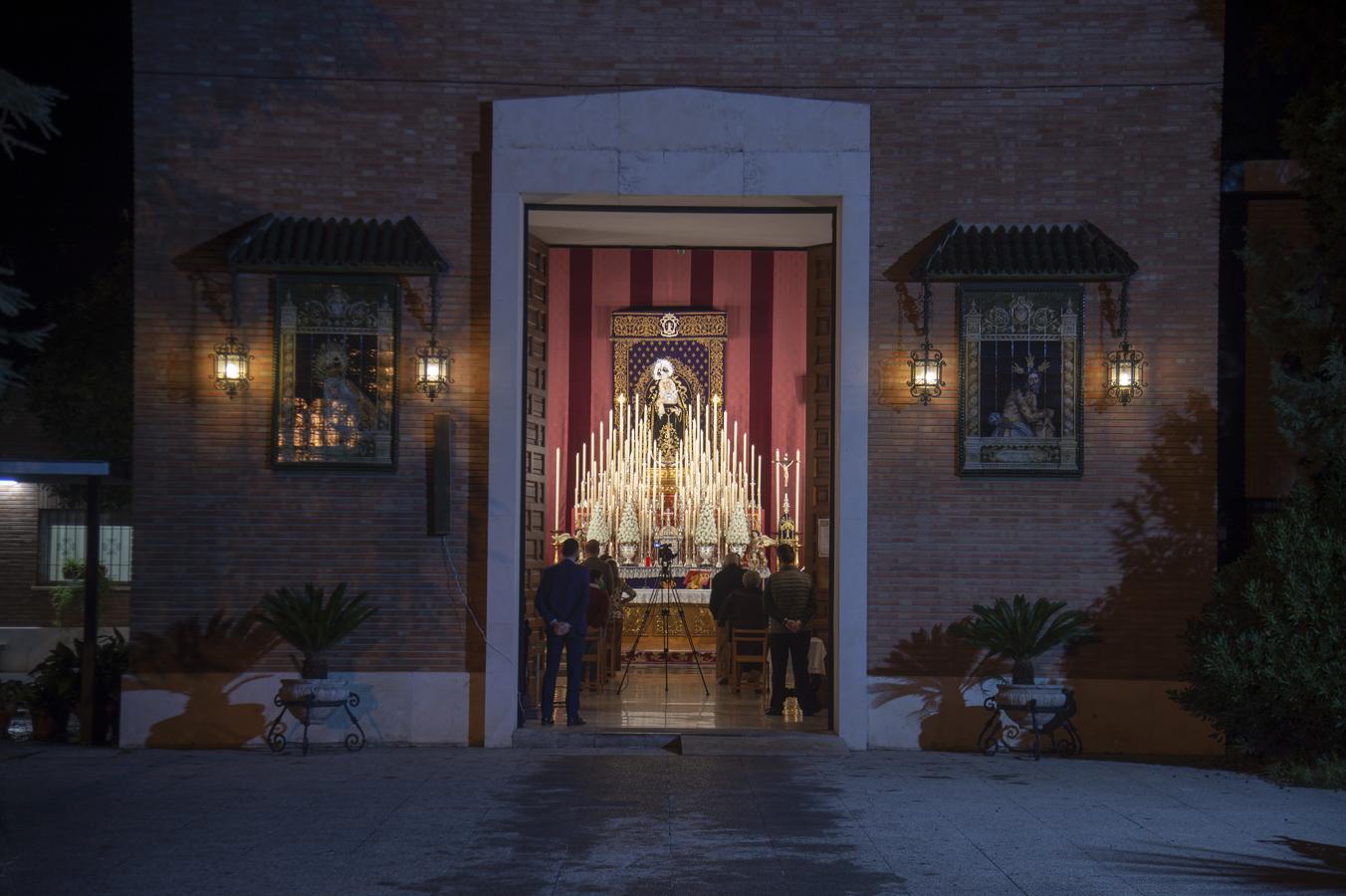 La Virgen de la Victoria de las Cigarreras, a la luz de las velas