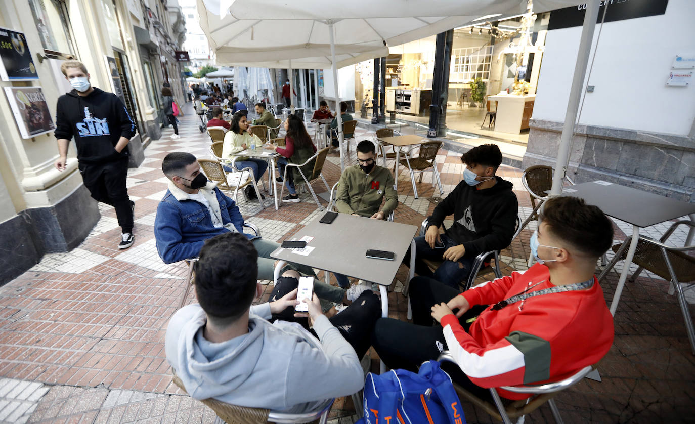 Las nuevas restricciones de la Junta de Andalucía en Córdoba capital, en imágenes