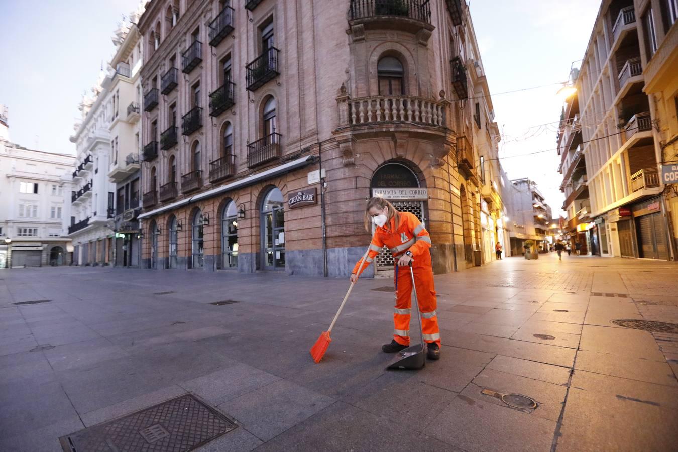 Primer día del cierre de los negocios de Córdoba, en imágenes