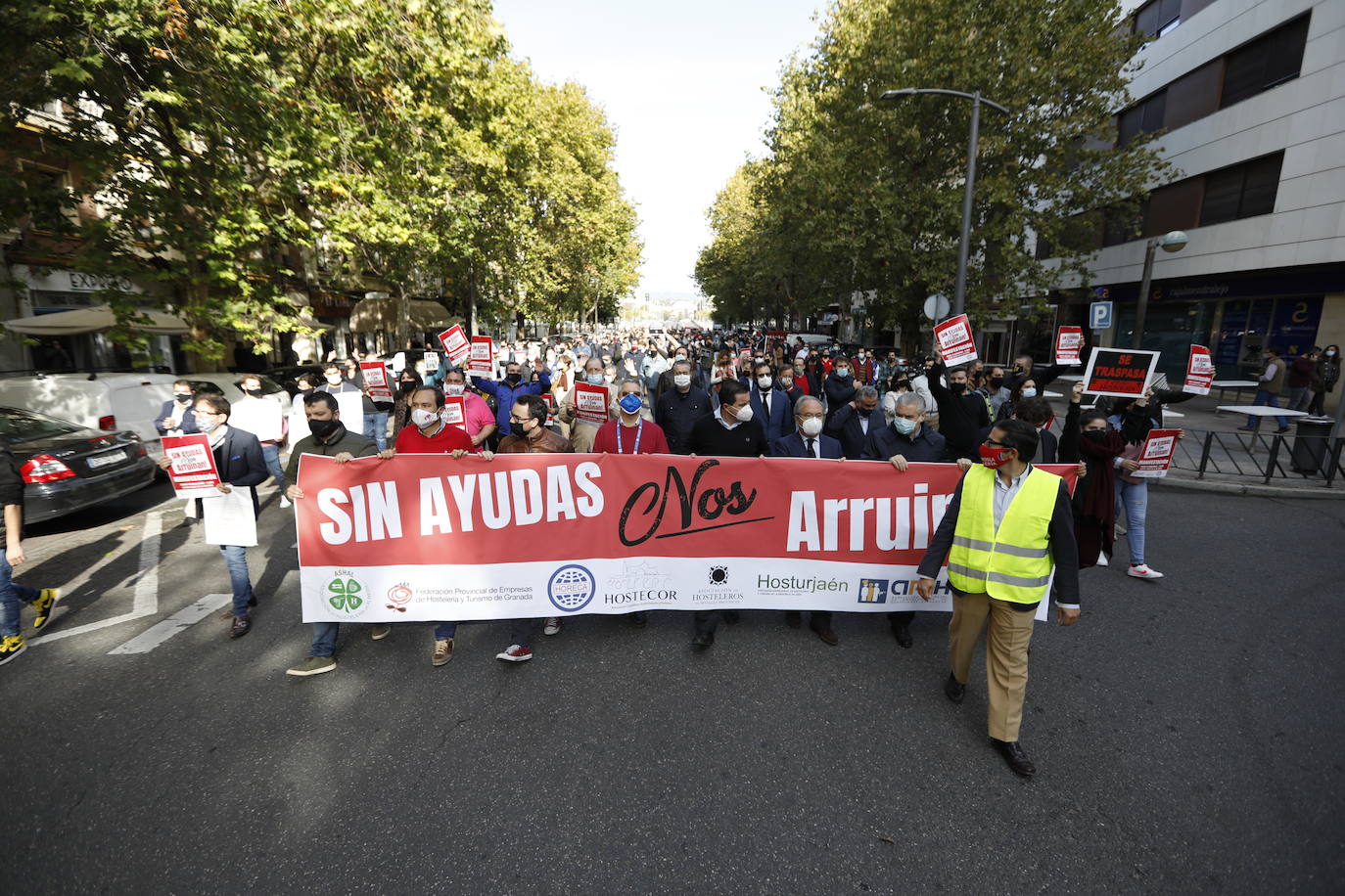 La protesta de la hostelería de Córdoba, en imágenes