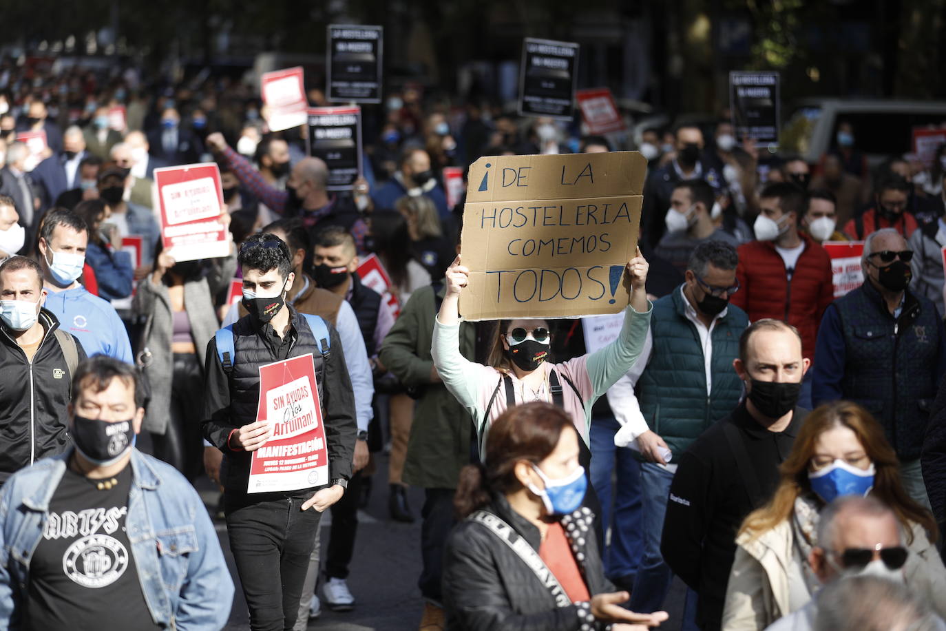 La protesta de la hostelería de Córdoba, en imágenes