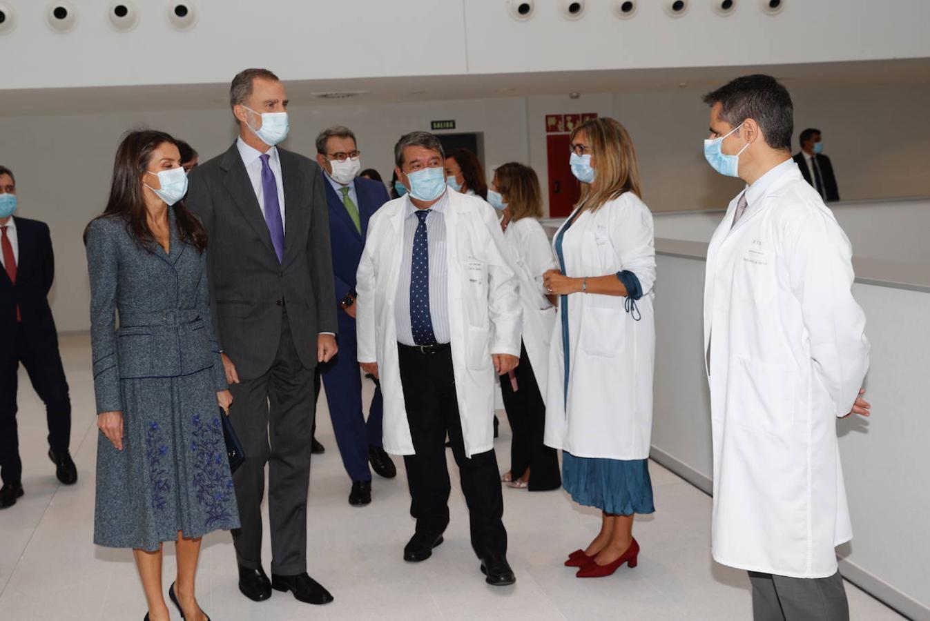 La visita de los Reyes de España al nuevo hospital de Toledo, en imágenes