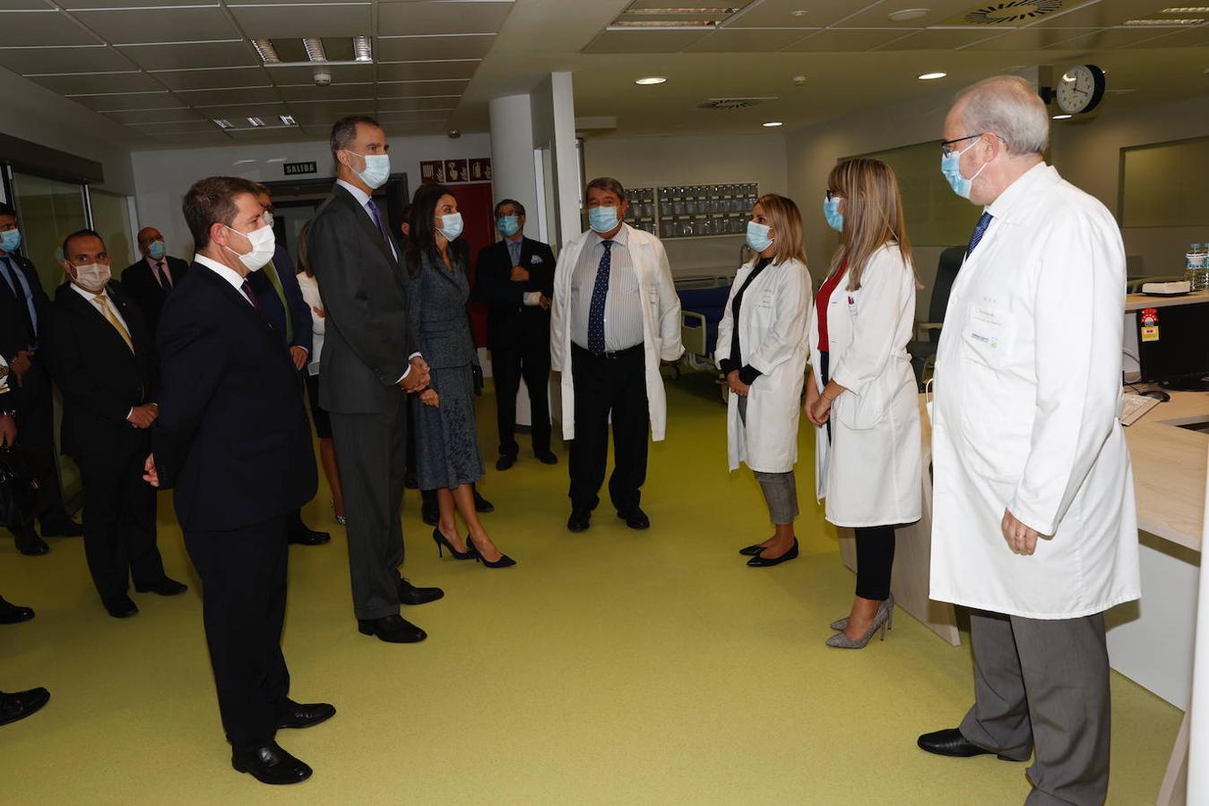 La visita de los Reyes de España al nuevo hospital de Toledo, en imágenes