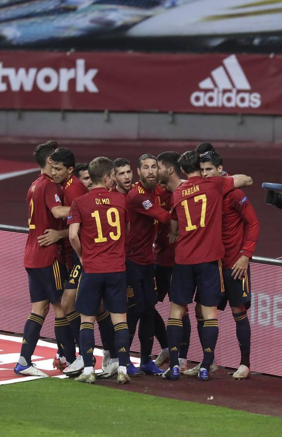 En imágenes, la goleada histórica (6-0) de España a Alemania en Sevilla